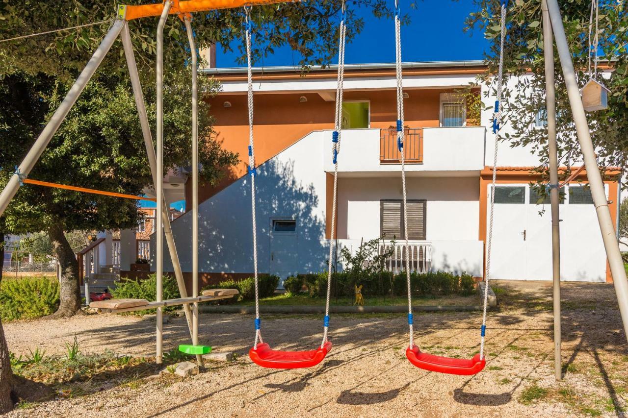 Apartman Ines Бибине Екстериор снимка